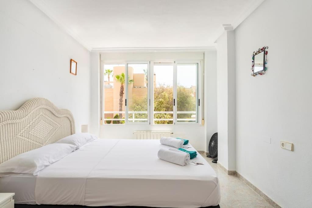 La Casa Alegre Villa Alicante Buitenkant foto
