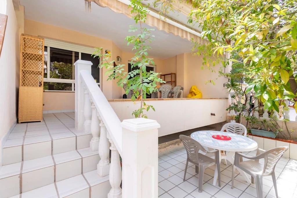 La Casa Alegre Villa Alicante Buitenkant foto